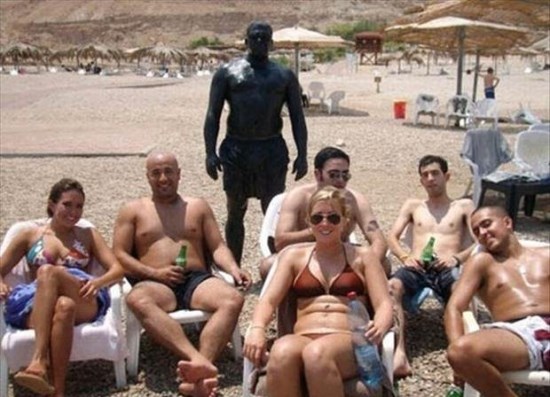 Only the best photobombs (via cheezburger)